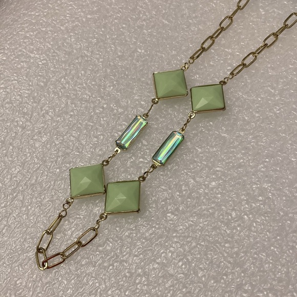 Geometric Blue Green Faceted Crystals Gold Tone Open Oval Link Chain Necklace - Picture 7 of 15